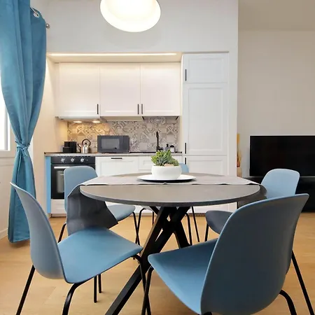 Spacious And Cozy Near Metro A 公寓