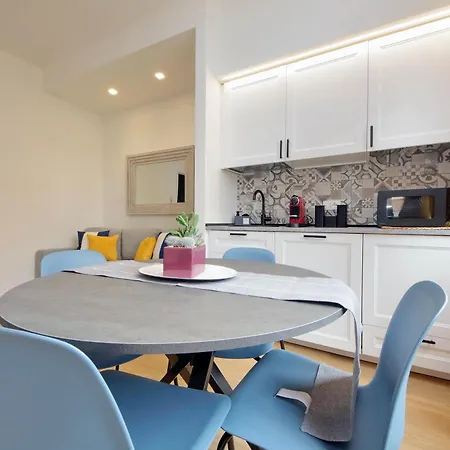 公寓 Spacious And Cozy Near Metro A 罗马