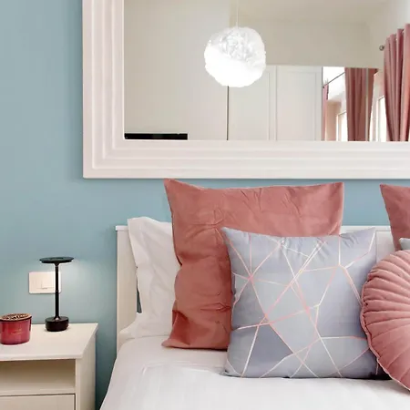 公寓 Spacious And Cozy Near Metro A