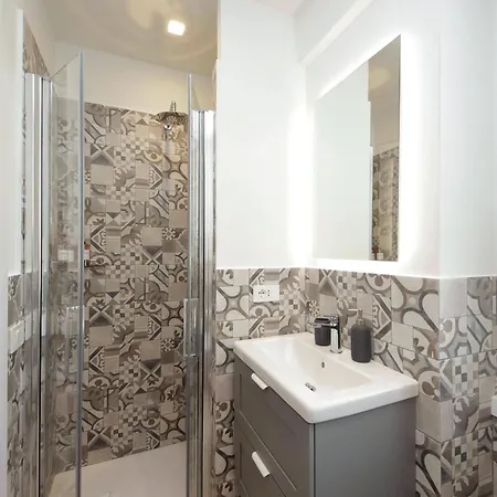 Spacious And Cozy Near Metro A 罗马