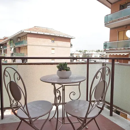 Spacious And Cozy Near Metro A 罗马