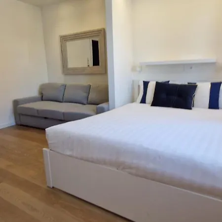 Spacious And Cozy Near Metro A *
