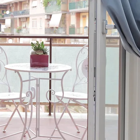 Spacious And Cozy Near Metro A 罗马
